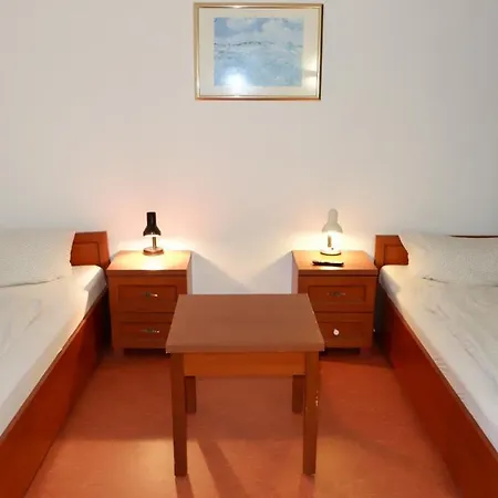 Hostel am Kurtti-3